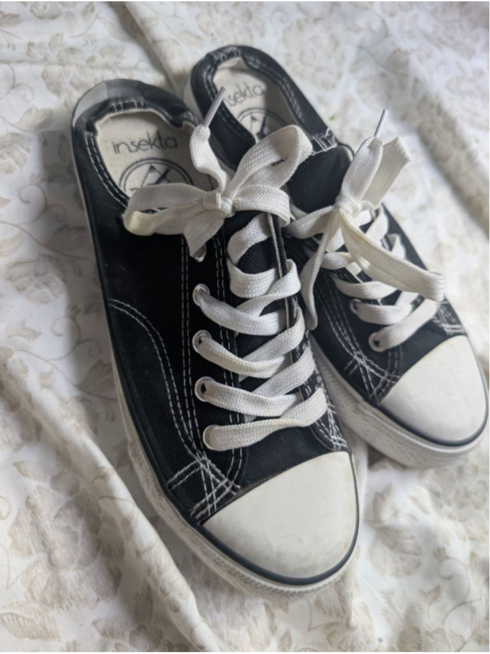 Women's Insekta Black & White Canvas Sneakers Size 6